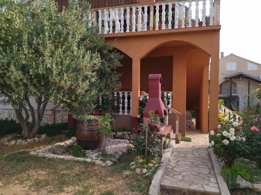 Apartment In Nin With Terrace, Air Conditioning, Wi-Fi Eksteriør billede