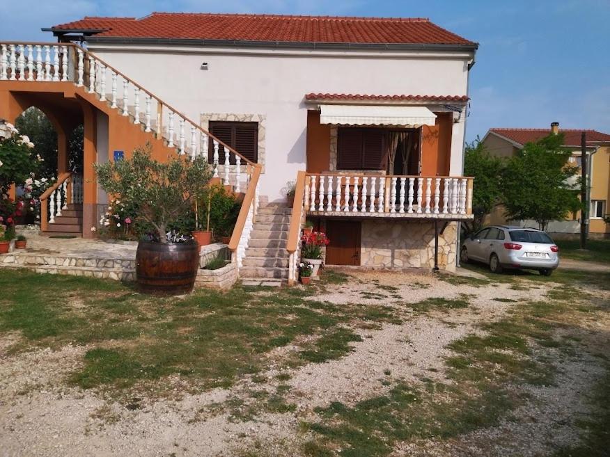 Apartment In Nin With Terrace, Air Conditioning, Wi-Fi Eksteriør billede